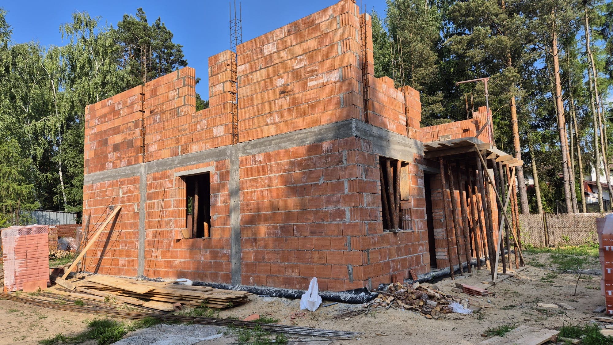 Murowanie — maj 2025