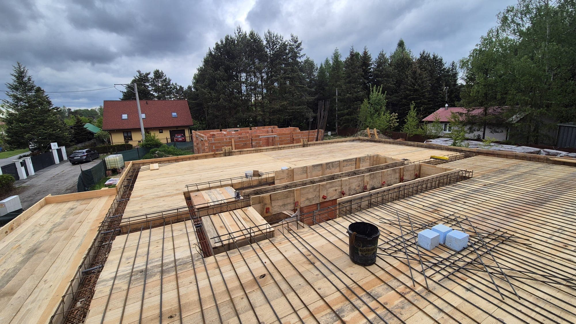 Szalowanie stropu — kwiecień 2025